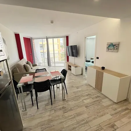 5. Cozy In Americas Apartamento *