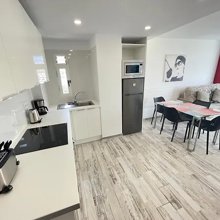 5. Cozy In Americas Apartamento