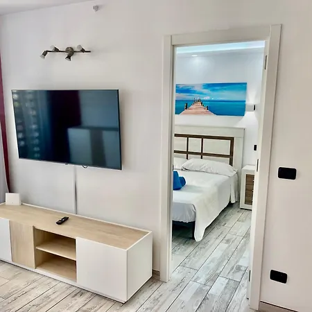 Appartamento 5. Cozy In Americas *